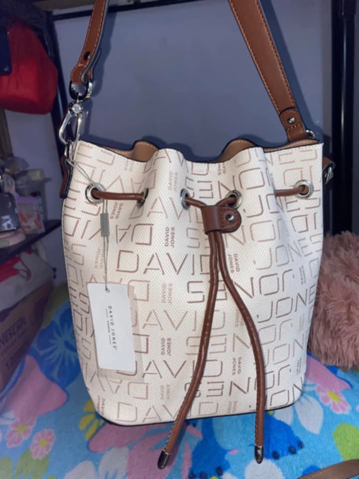 David Jones Paris Logo Print Drawstring Bucket Bag – Off-White & Cognac Brown